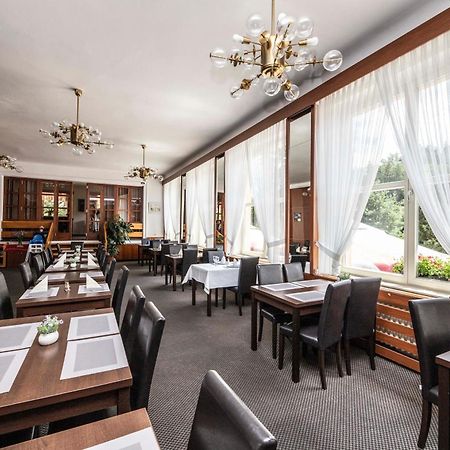 Parkhotel Skalni Mesto Jicin Exterior photo