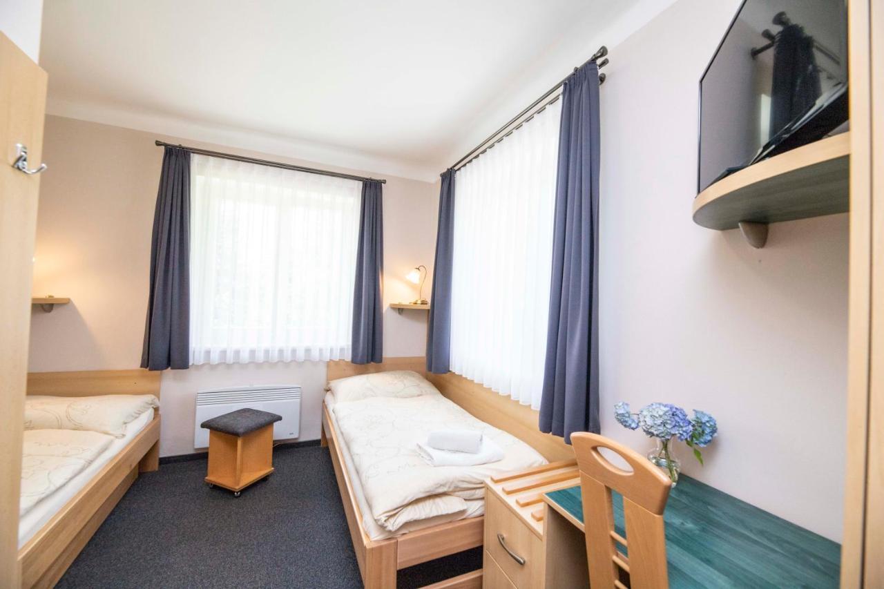 Parkhotel Skalni Mesto Jicin Exterior photo